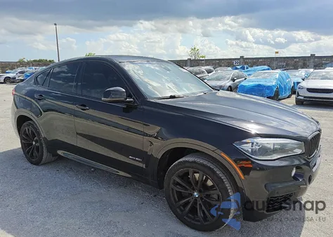 2016 BMW X6 xDrive50I z USA, uszkodzony, nr VIN 5UXKU6C57G0R34222